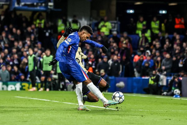 埃斯特旺谈绝杀利物浦：那粒进球让球迷赛后有值得庆祝的东西